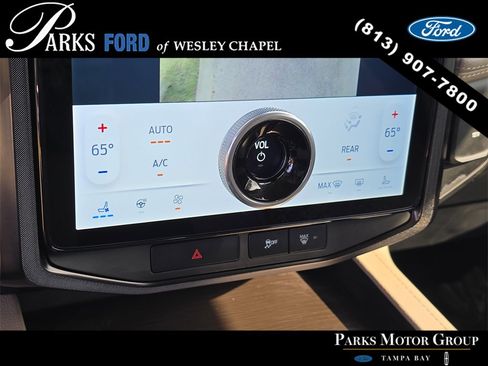 Certified 2023 Ford Expedition Limited image 27