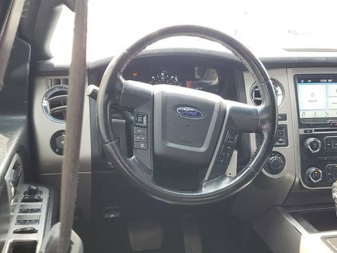 Used 2016 Ford Expedition EL XLT w/ Equipment Group 202A AWD/4WD image 12