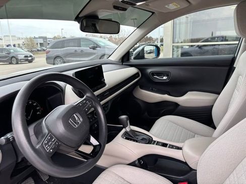 Used 2023 Honda HR-V LX image 11