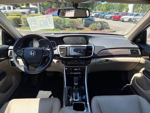 Used 2017 Honda Accord EX-L image 26