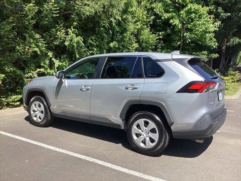 Certified 2023 Toyota RAV4 LE FWD image 8
