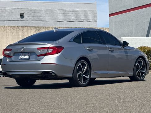 Used 2020 Honda Accord Sport image 2