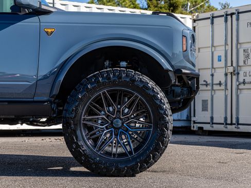 New 2025 Ford Bronco Badlands AWD/4WD image 11
