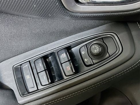 Used 2023 Subaru Forester Premium image 17