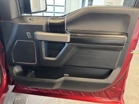 Used 2019 Ford F150 Platinum w/ Equipment Group 701A Luxury image 23