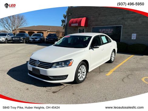 Used 2013 Volkswagen Passat 2.5 S image 1