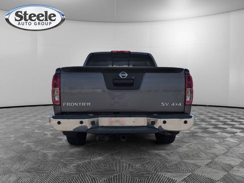 Used 2021 Nissan Frontier SV image 4