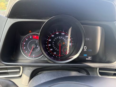 Used 2021 Hyundai Elantra SEL FWD image 16