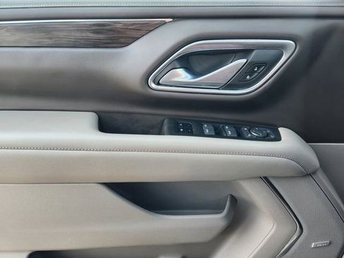 Used 2022 Chevrolet Tahoe Z71 w/ Luxury Package image 23