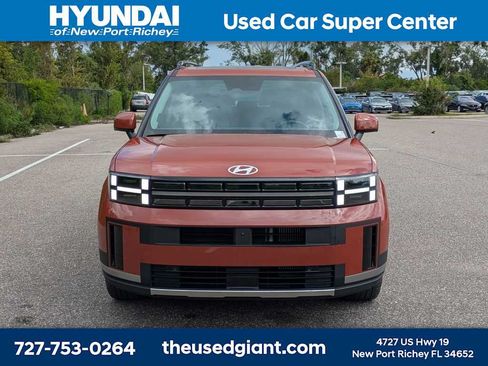 Used 2025 Hyundai Santa Fe Limited FWD image 8