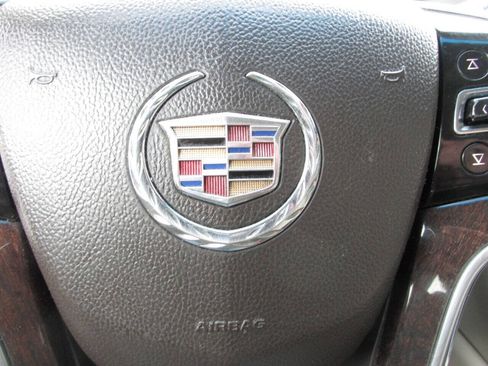 Used 2015 Cadillac XTS Limousine FWD image 52