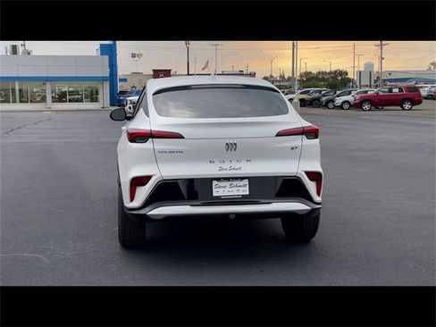 Used 2024 Buick Envista Sport Touring w/ Convenience I Package image 7