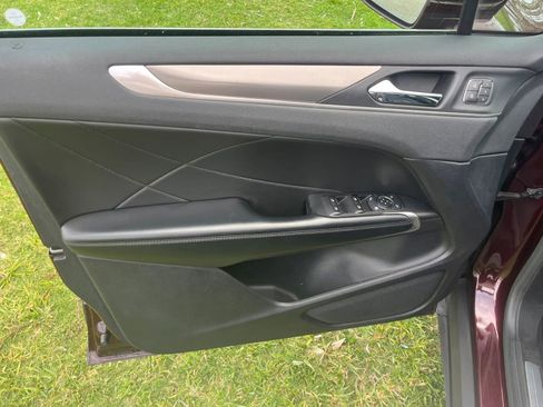 Used 2019 Lincoln MKC Select w/ Select Plus Package image 11