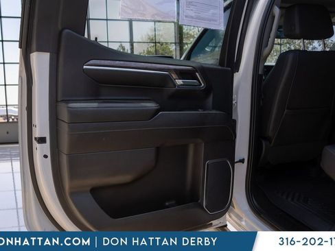 Used 2023 Chevrolet Silverado 1500 LTZ AWD/4WD image 21