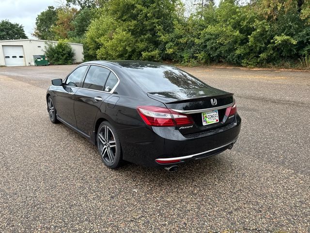 Used 2017 Honda Accord Sport image 18