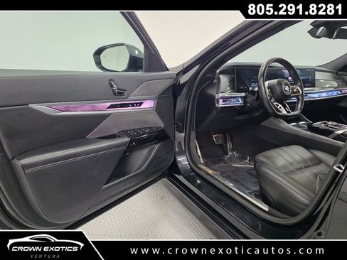 Used 2024 BMW 740i image 25
