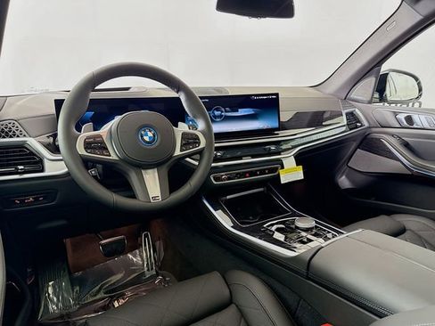 New 2026 BMW X5 xDrive50e w/ M Sport Package AWD/4WD image 24