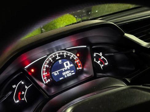 Used 2018 Honda Civic LX image 5