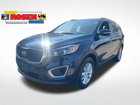 Used 2018 Kia Sorento LX image 1