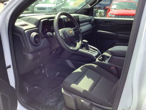 Used 2026 Chevrolet Colorado W/T w/ Advanced Trailering Package RWD image 7