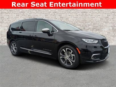 New 2026 Chrysler Pacifica Pinnacle w/ Trailer Tow Group