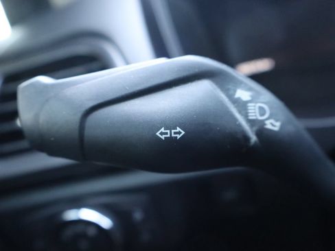 Used 2018 Ford Fusion SE w/ Equipment Group 201A FWD image 31