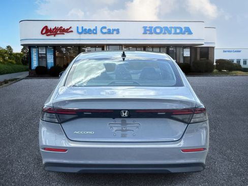 Used 2026 Honda Accord SE image 4