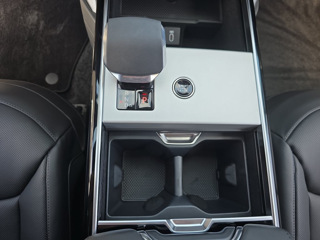 New 2026 Land Rover Range Rover SE AWD/4WD image 26