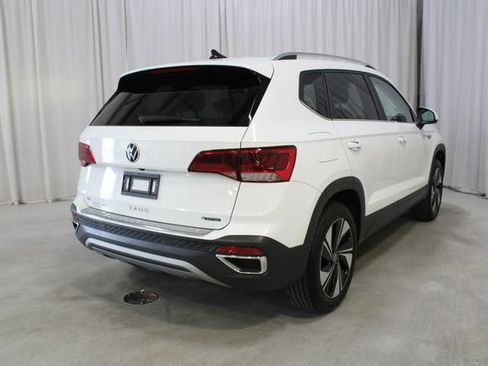Used 2024 Volkswagen Taos SE AWD/4WD image 25