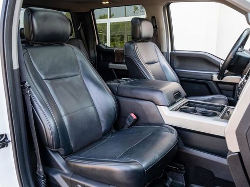 Used 2019 Ford F250 Lariat w/ Lariat Ultimate Package AWD/4WD image 31