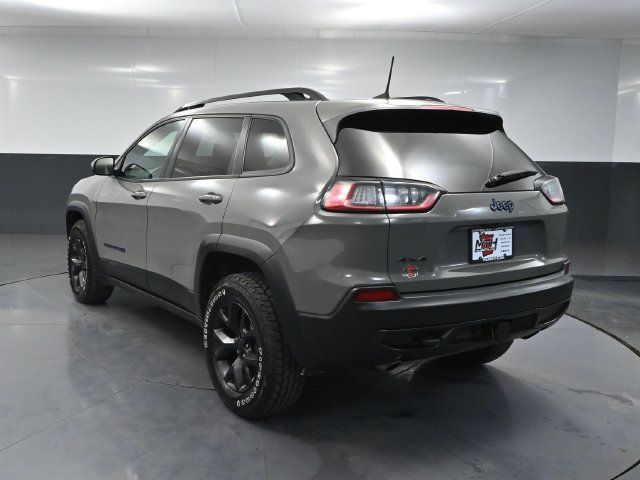 Used 2019 Jeep Cherokee Latitude AWD/4WD image 6