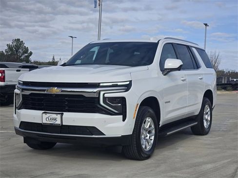 New 2026 Chevrolet Tahoe LS image 3