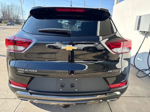 Used 2023 Chevrolet TrailBlazer ACTIV image 4
