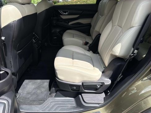 Used 2023 Subaru Ascent Limited w/ Technology Package AWD/4WD image 28