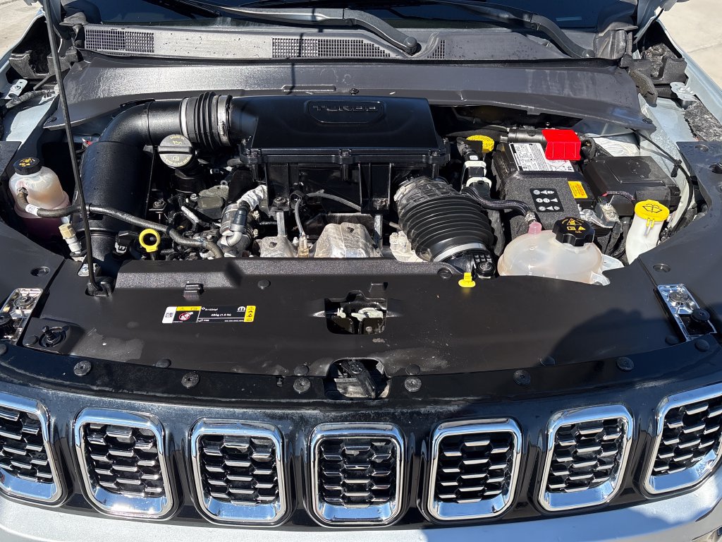 Used 2025 Jeep Compass Limited AWD/4WD image 15