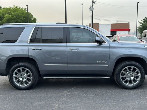 Used 2019 GMC Yukon Denali AWD/4WD image 8