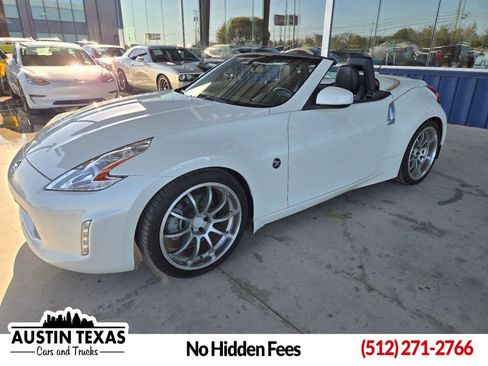 Used 2016 Nissan 370Z Touring image 1