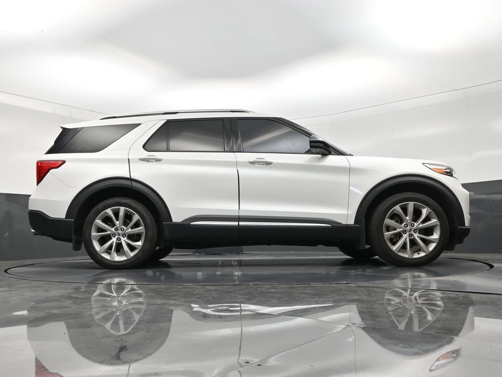 Used 2022 Ford Explorer Platinum w/ Equipment Group 601A AWD/4WD image 25