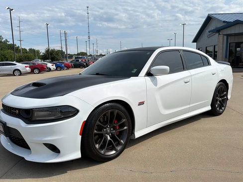 Used 2021 Dodge Charger Scat Pack w/ Plus Group RWD image 4