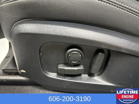 Used 2024 Jaguar F-PACE R-Dynamic S image 11