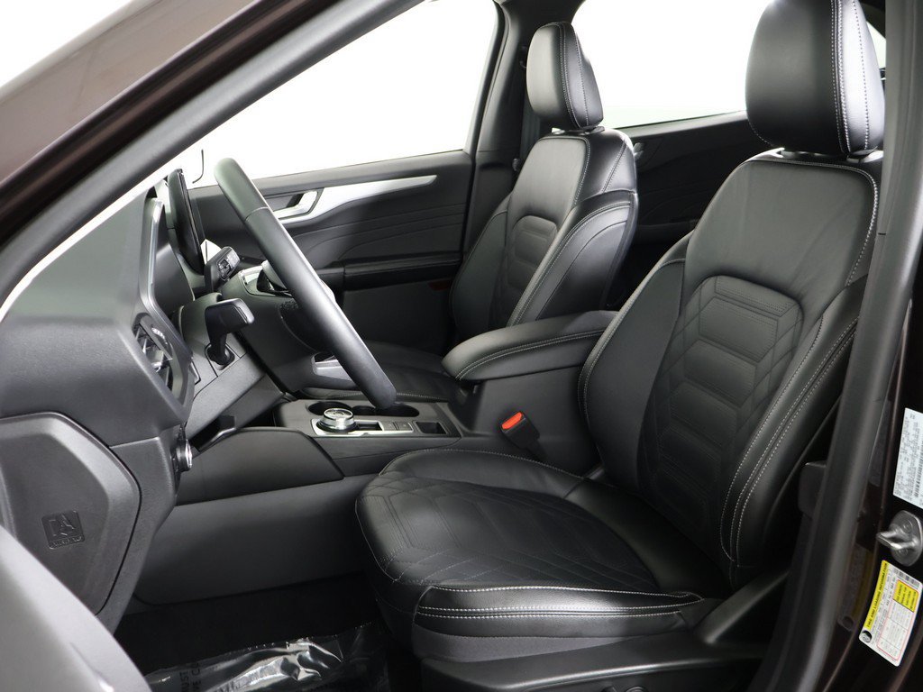 Used 2023 Ford Escape Platinum w/ Premium Technology Package AWD/4WD image 35