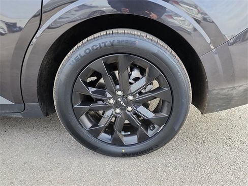 Used 2022 Kia Carnival SX image 31