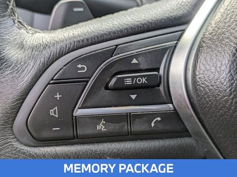 Used 2017 INFINITI Q60 Red Sport 400 image 20