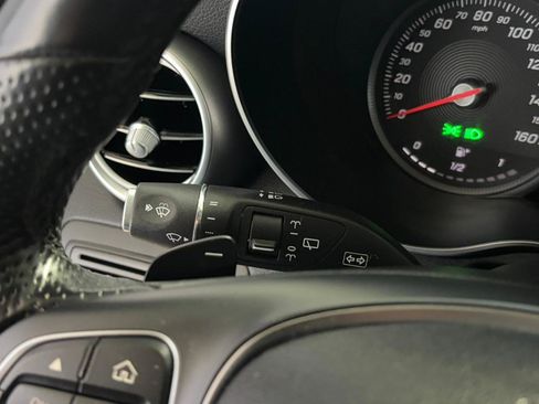 Used 2019 Mercedes-Benz GLC 300 4MATIC image 29