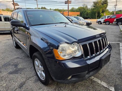 Used 2010 Jeep Grand Cherokee Laredo AWD/4WD image 8