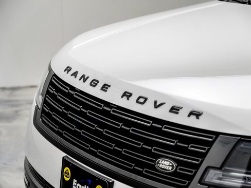 Used 2024 Land Rover Range Rover SE AWD/4WD image 30