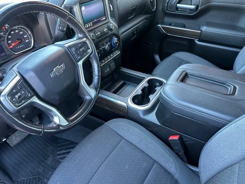 Used 2021 Chevrolet Silverado 1500 LT Trail Boss image 9