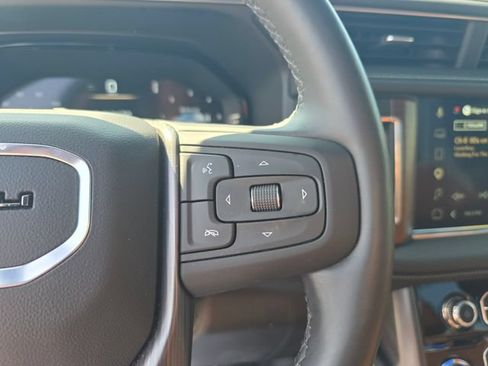 Used 2024 GMC Yukon Denali Ultimate AWD/4WD image 32
