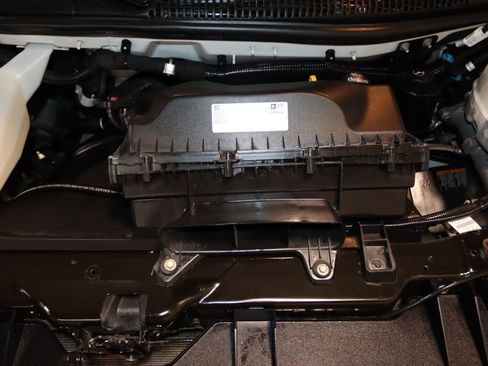 Used 2019 Chevrolet Express 3500 w/ Driver Convenience Package RWD image 70