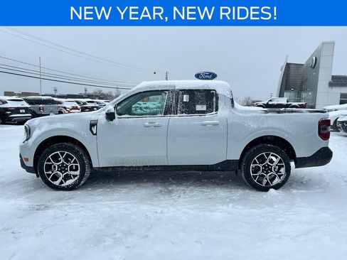 New 2026 Ford Maverick Lariat image 3